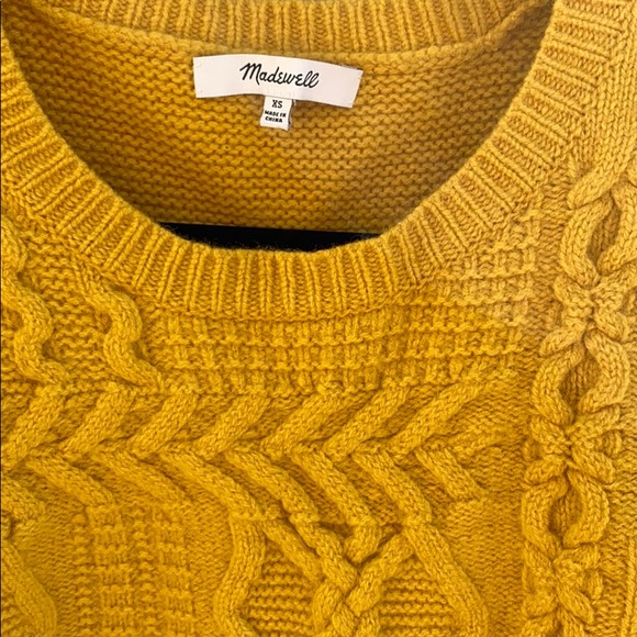 Madewell 🌺 Gold Cable Knit Sweater Sz XS - Picture 3 of 7